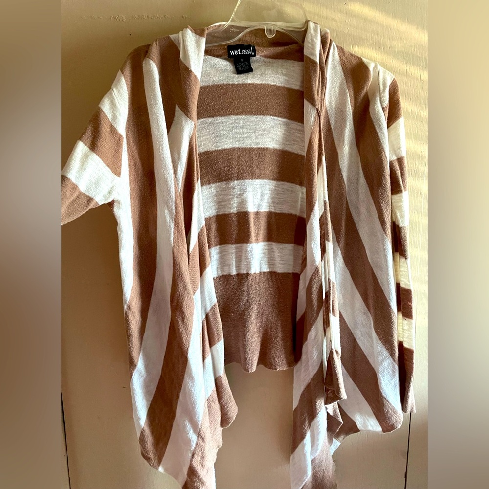 Light weight cardigan with hoodie